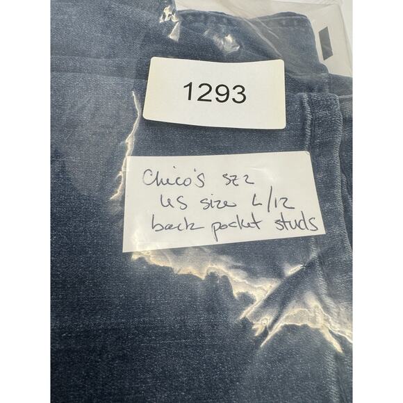 Chicos Straight Stretch Studded Jeans 2 (12) 36x29 Mid Rise/Wash Boho Girlfriend - Picture 9 of 9